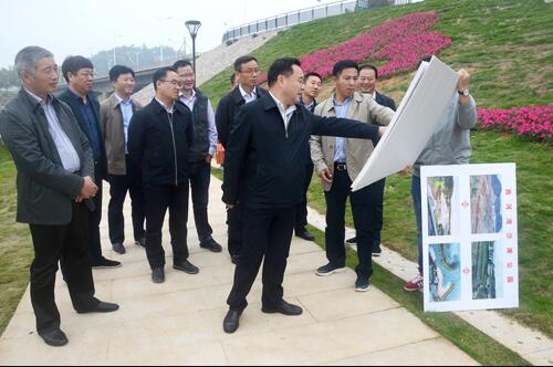 上饒市人大副主任、鄱陽縣縣委書記張禎祥蒞臨新昌南湖西河濕地公園項目